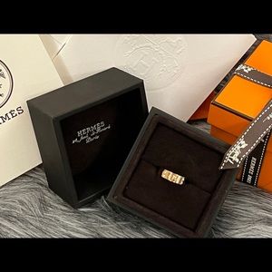 Hermes Kelly Ring Small Model 18K rose gold